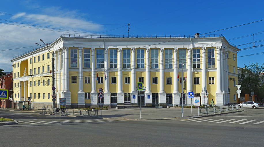 Здание краевого совета профсоюзов)